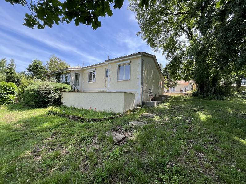 Vente Maison LA ROCHEFOUCAULD EN ANGOUMOIS - 5 pièces -91 m² - (16110)