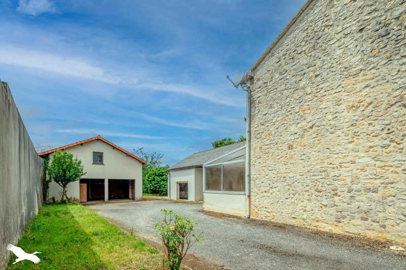 Vente Maison CHASSENEUIL SUR BONNIEURE - 6 pièces -140 m² - (16260)