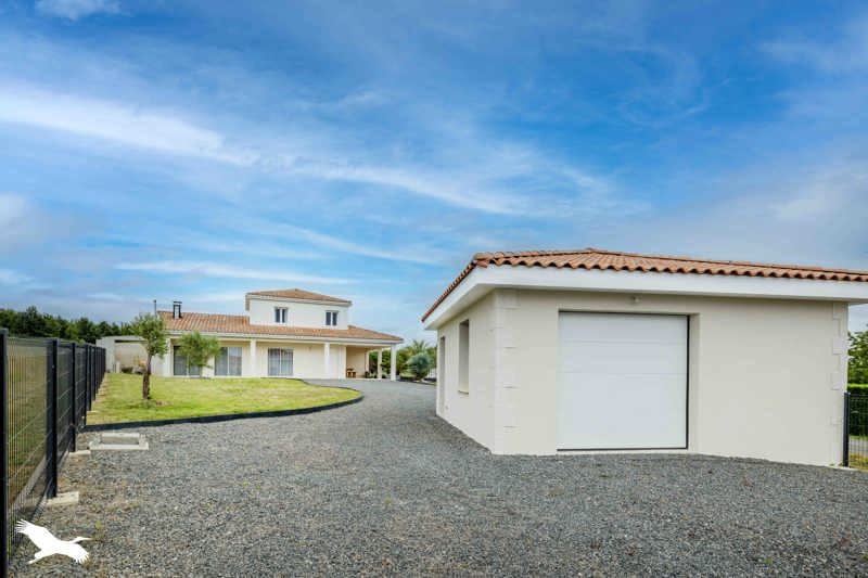 Vente Maison RIVIERES - 4 pièces -90 m² - (16110)
