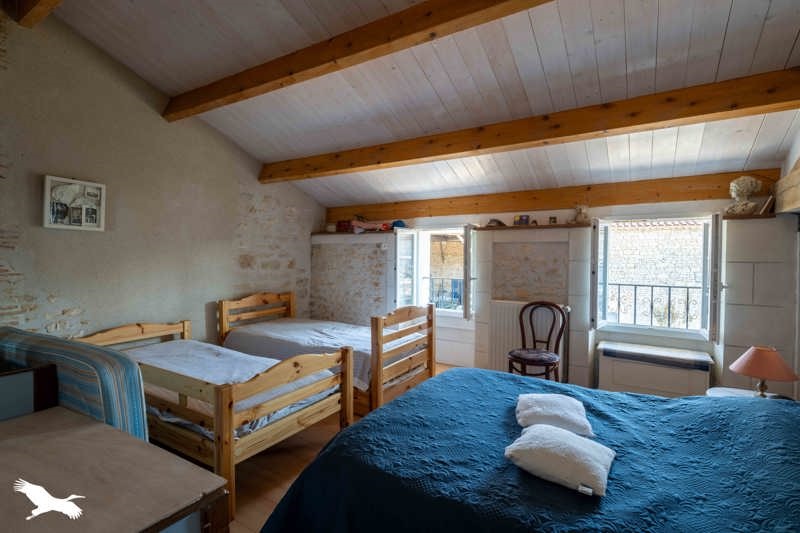 Vente Maison RIVIERES - 8 pièces -160 m² - (16110)