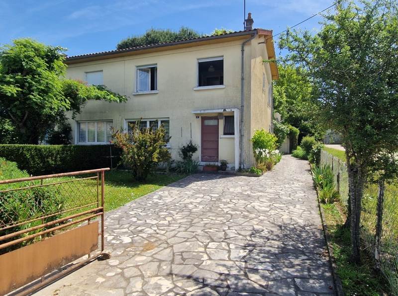 Vente Maison CHASSENEUIL SUR BONNIEURE - 5 pièces -85 m² - (16260)