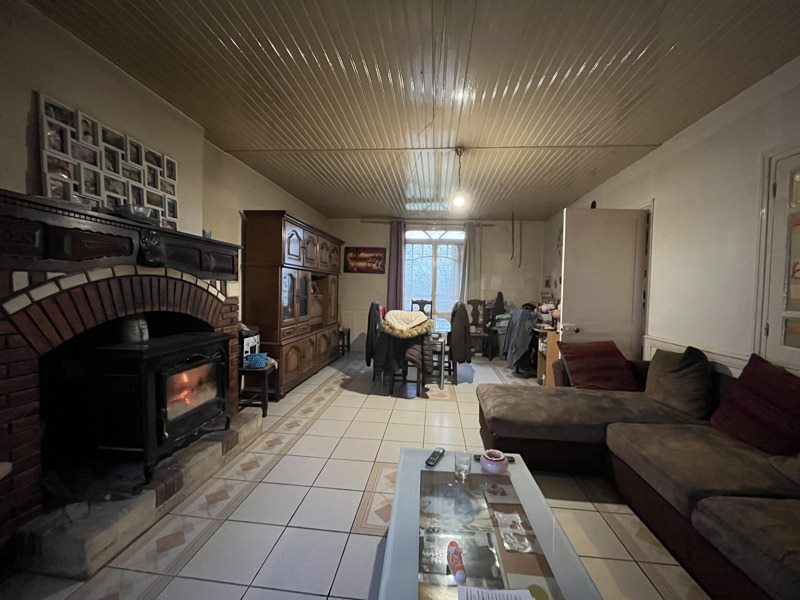 Vente Maison COULGENS - 6 pièces -115 m² - (16560)