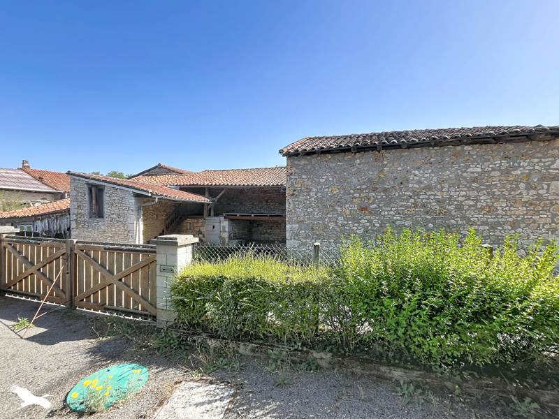 Vente Maison Moulins-sur-Tardoire - 3 pièces -72 m² - (16110)