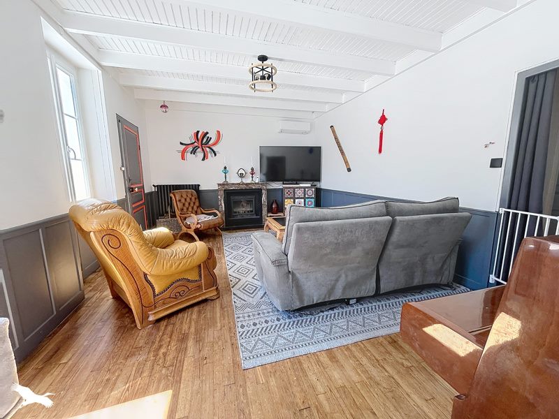 Vente Maison LA ROCHETTE - 5 pièces -235 m² - (16110)