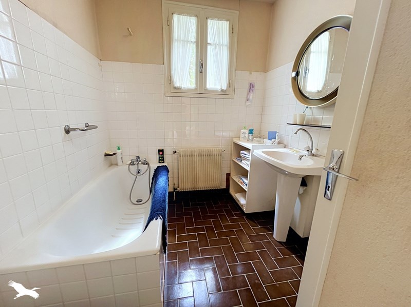 Vente Maison Chasseneuil-sur-Bonnieure - 6 pièces -146 m² - (16260)