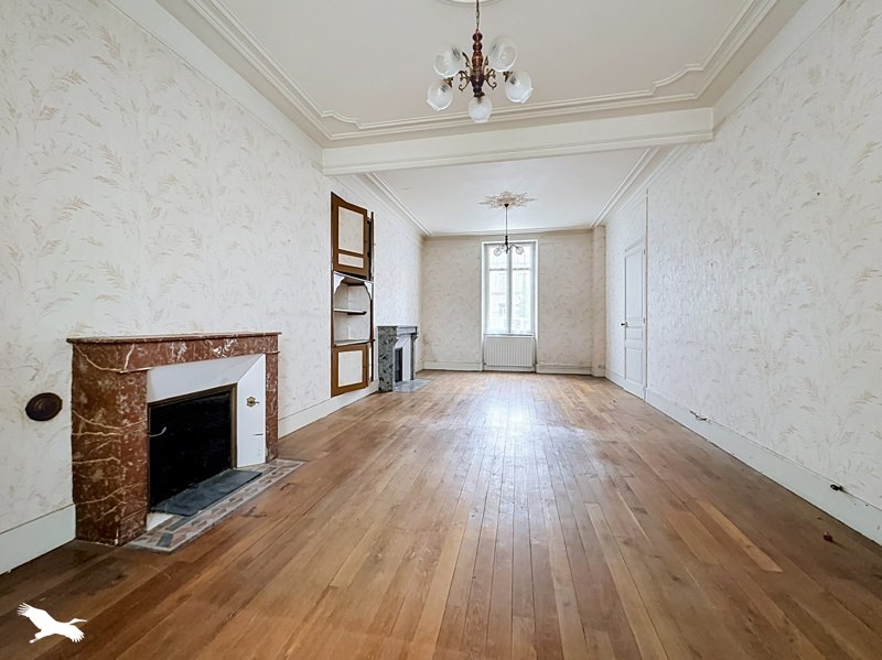 Vente Maison La Rochefoucauld-en-Angoumois 16110 5 pièces - 142 m²