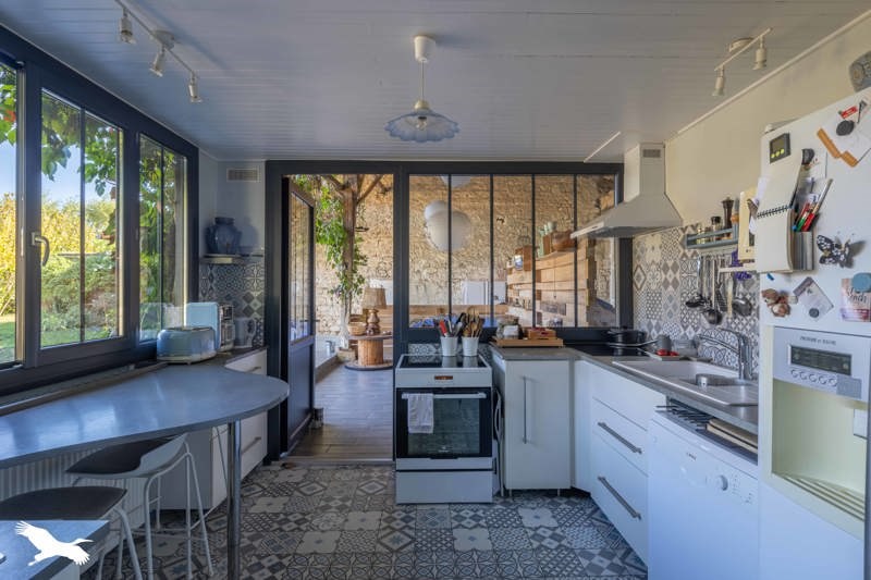 Vente Maison La Rochefoucauld-en-Angoumois - 11 pièces -251 m² - (16110)