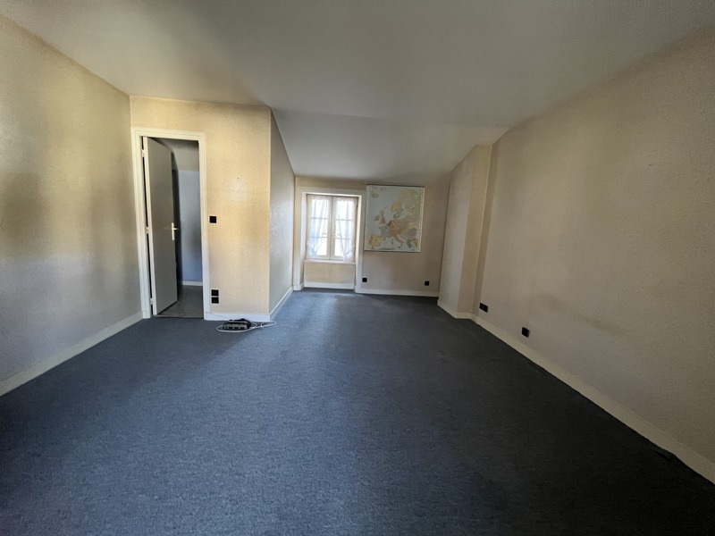 Vente Maison La Rochefoucauld-en-Angoumois - 5 pièces -119 m² - (16110)