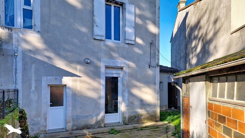 Vente Maison Chasseneuil-sur-Bonnieure - 4 pièces -104 m² - (16260)