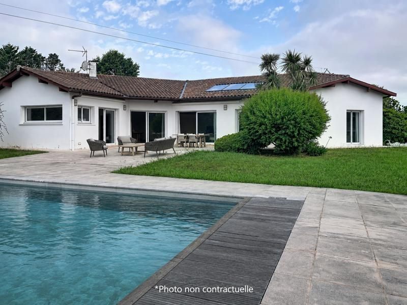 Maison 4 pièces 230 m² · à Arbonne · 230 m² · 1 325 000 €