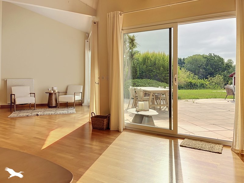 Vente Maison ARBONNE - 4 pièces -230 m² - (64210)
