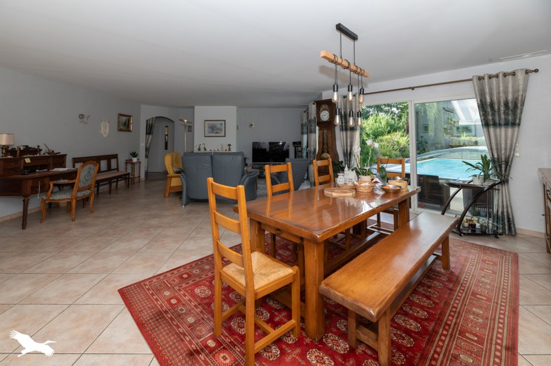 Vente Maison HOURTIN - 6 pièces -174 m² - (33990)
