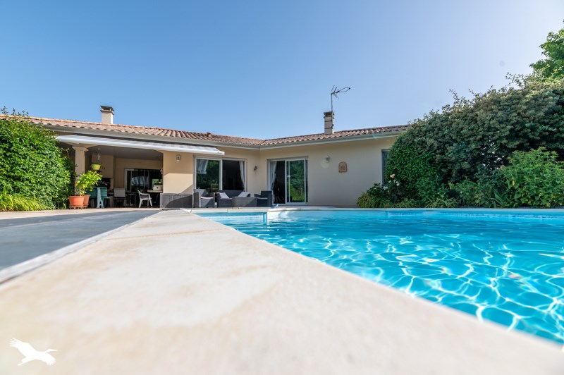 Vente Maison HOURTIN - 6 pièces -174 m² - (33990)
