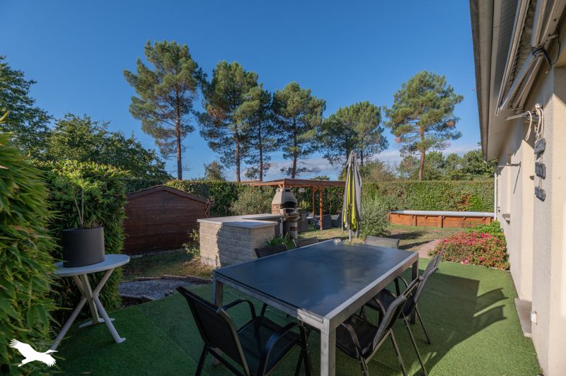 Vente Maison HOURTIN - 5 pièces -101 m² - (33990)