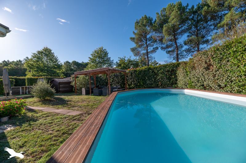 Vente Maison HOURTIN - 5 pièces -101 m² - (33990)