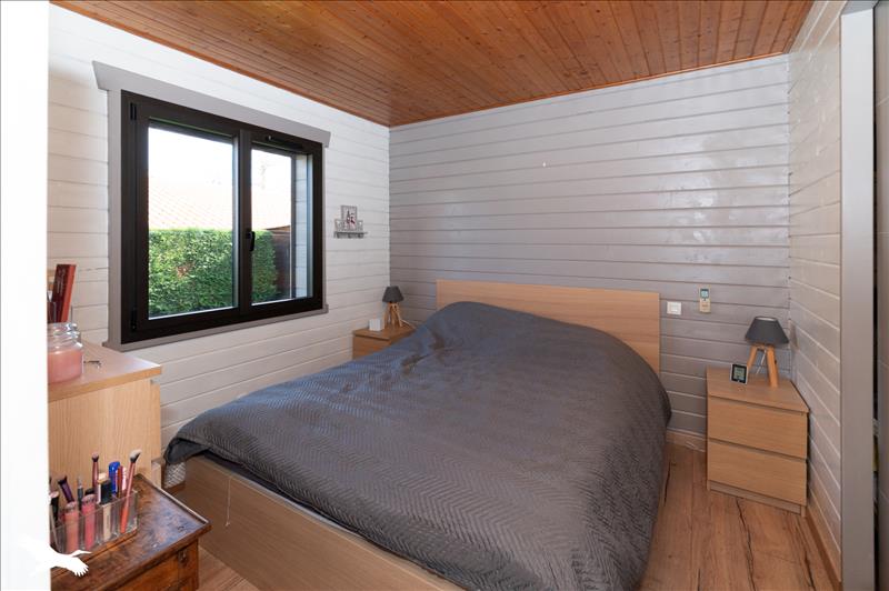Vente Maison HOURTIN - 6 pièces -152 m² - (33990)