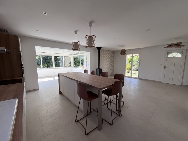 Vente Maison HOURTIN - 5 pièces -115 m² - (33990)