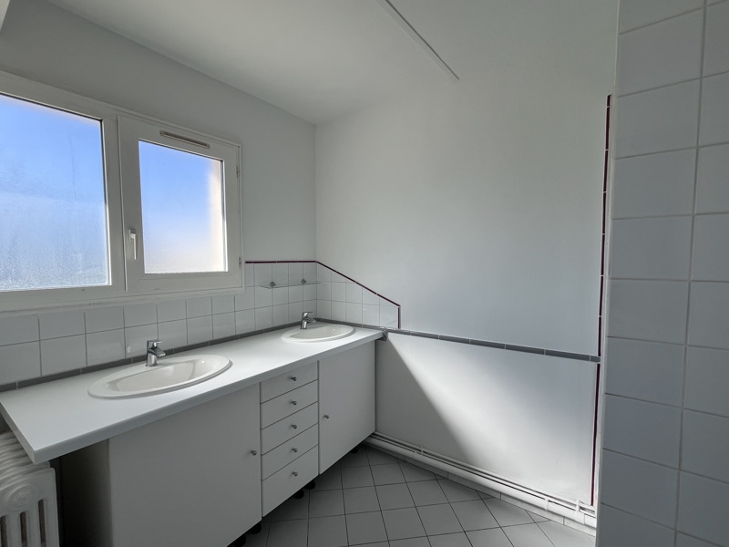 Vente Appartement HOURTIN - 5 pièces -86 m² - (33990)