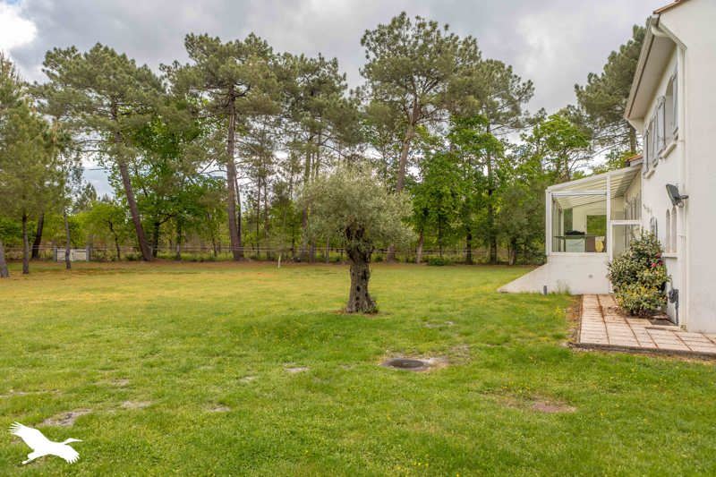 Vente Maison HOURTIN - 6 pièces -192 m² - (33990)