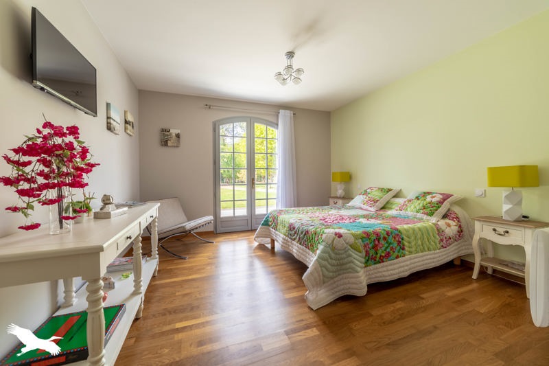 Vente Maison HOURTIN - 6 pièces -192 m² - (33990)
