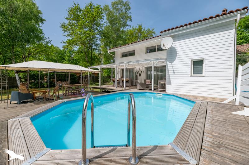 Vente Maison NAUJAC SUR MER - 6 pièces -142 m² - (33990)