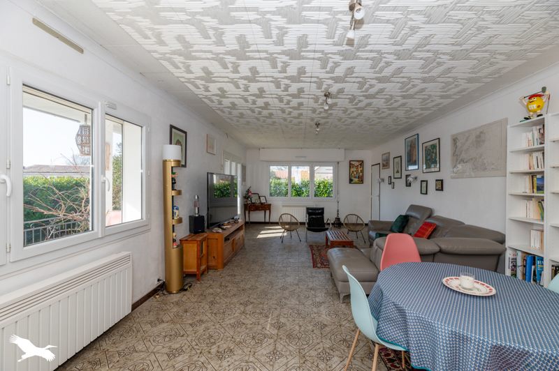 Vente Maison HOURTIN - 5 pièces -107 m² - (33990)