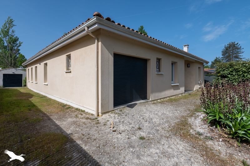 Vente Maison HOURTIN - 7 pièces -131 m² - (33990)