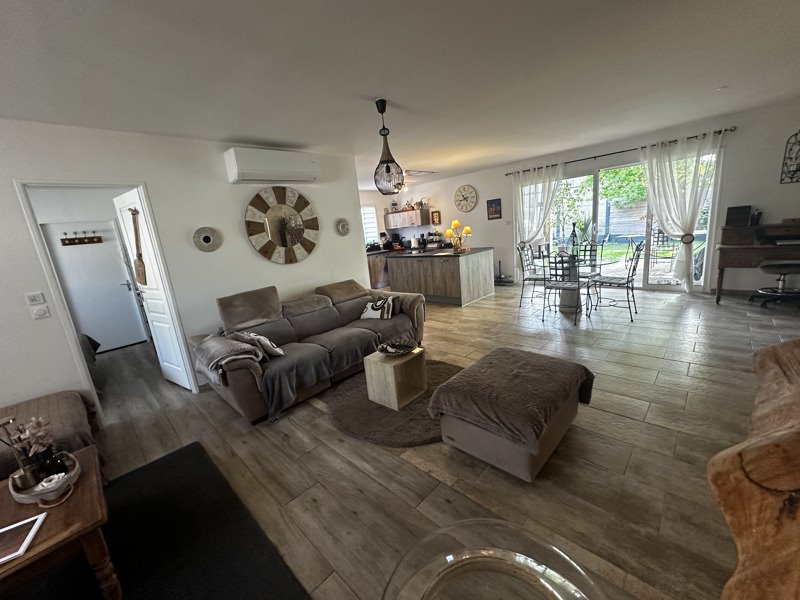 Vente Maison HOURTIN - 4 pièces -106 m² - (33990)