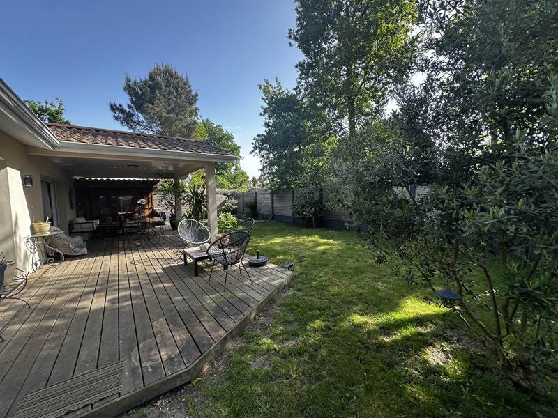 Vente Maison HOURTIN - 4 pièces -106 m² - (33990)
