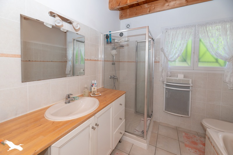 Vente Maison HOURTIN - 6 pièces -138 m² - (33990)