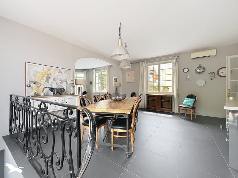 Vente Maison Bordeaux - 7 pièces -256 m² - (33800)