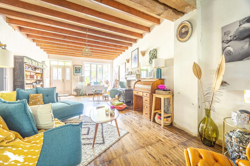 Vente Maison ST ROMANS LES MELLE - 8 pièces -198 m² - (79500)