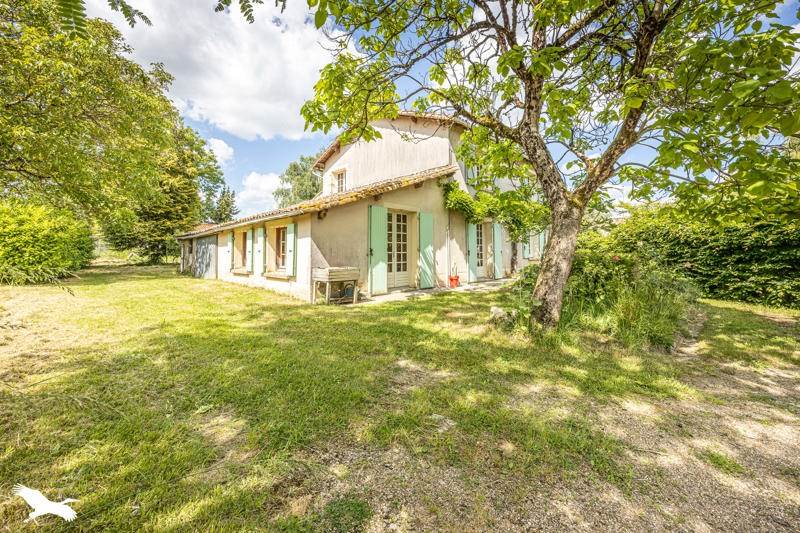 Vente Maison ST VINCENT LA CHATRE - 6 pièces -160 m² - (79500)