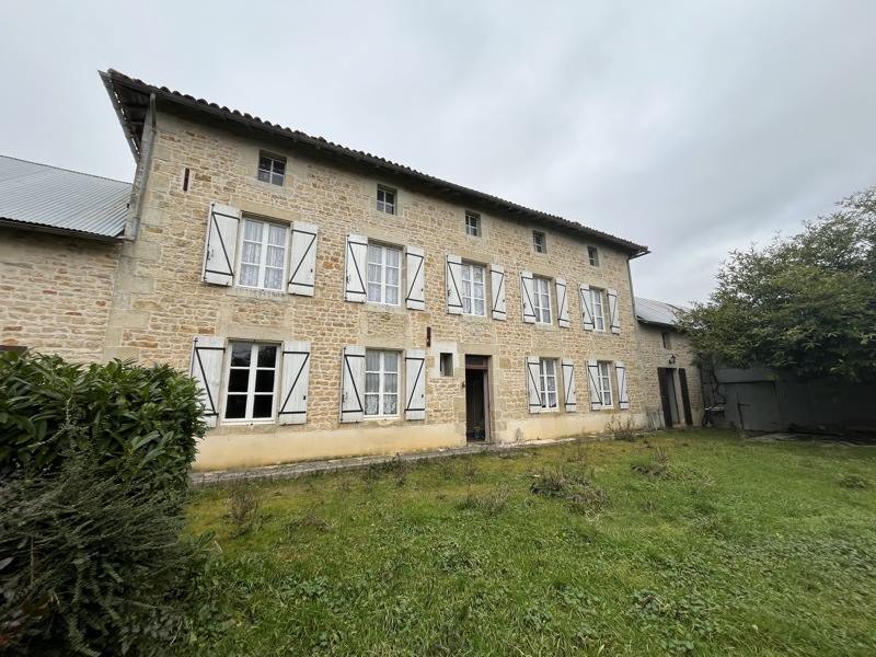 Vente Maison ST VINCENT LA CHATRE - 7 pièces -223 m² - (79500)