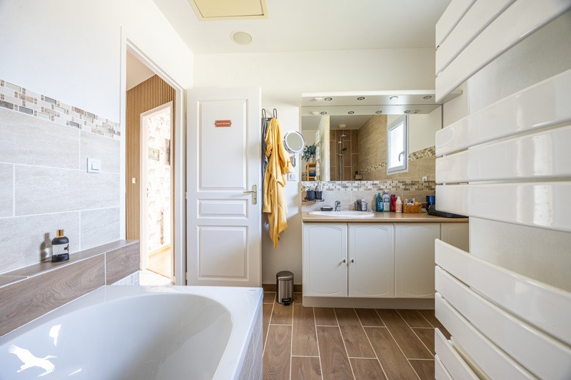 Vente Maison SAUZE VAUSSAIS - 6 pièces -155 m² - (79190)