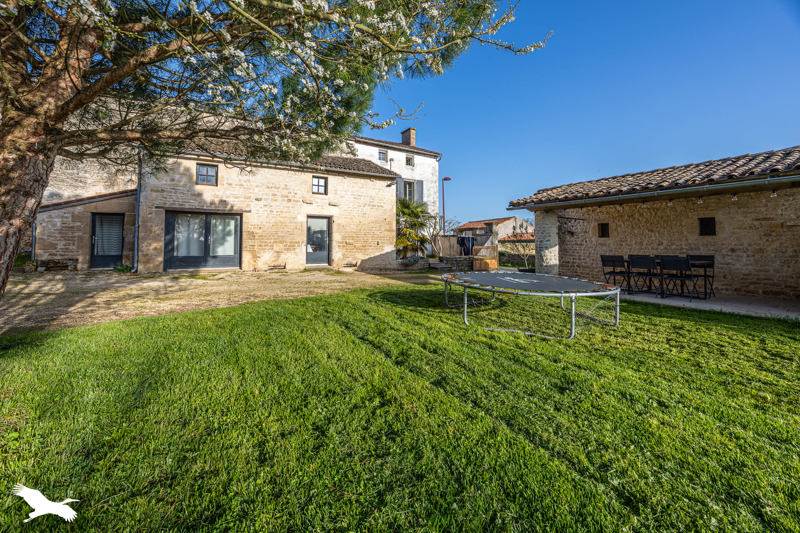Vente Maison ST ROMANS LES MELLE - 4 pièces -155 m² - (79500)