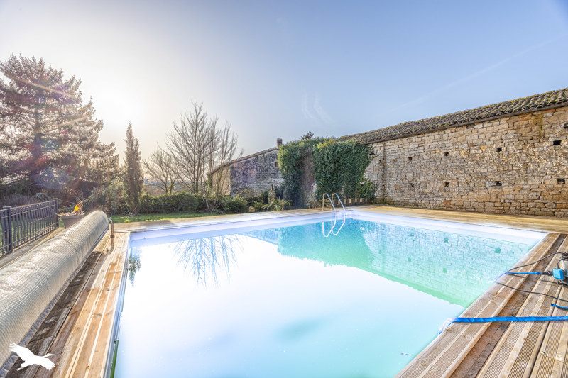 Vente Maison ST ROMANS LES MELLE - 4 pièces -155 m² - (79500)