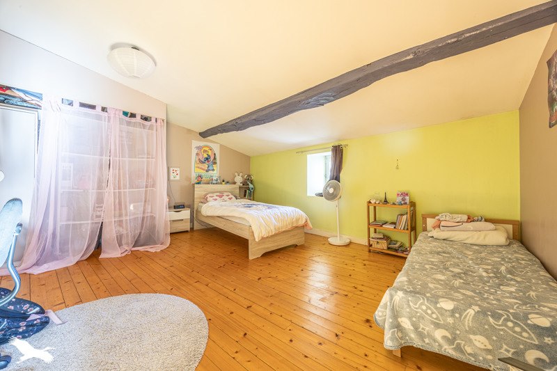 Vente Maison MELLE - 7 pièces -142 m² - (79500)