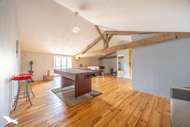 Vente Maison LUCHE SUR BRIOUX - 7 pièces -241 m² - (79170)