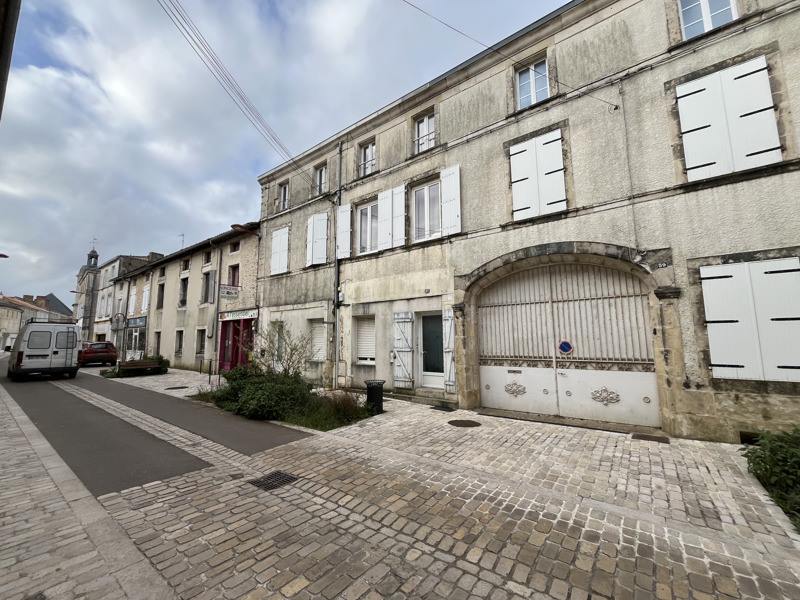 Vente Immeuble SAUZE VAUSSAIS - -  96 m² - (79190)