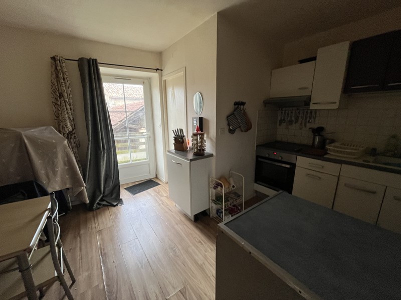 Vente Immeuble SAUZE VAUSSAIS - -  186 m² - (79190)