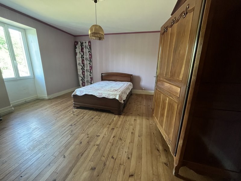 Vente Maison ST ROMANS LES MELLE - 5 pièces -166 m² - (79500)