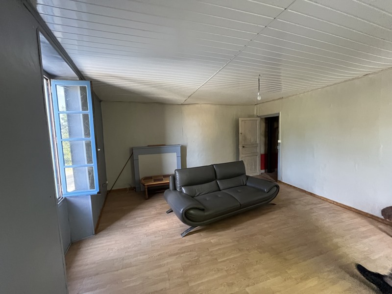Vente Maison BRIOUX SUR BOUTONNE - 5 pièces -150 m² - (79170)