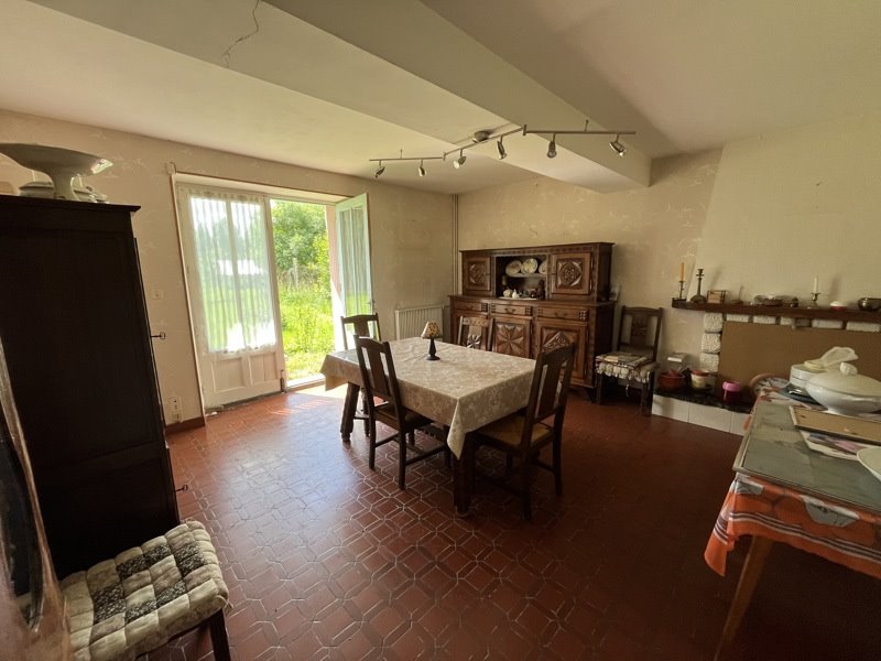 Vente Maison SECONDIGNE SUR BELLE - 6 pièces -181 m² - (79170)
