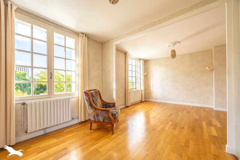 Vente Maison PERIGNE - 10 pièces -284 m² - (79170)