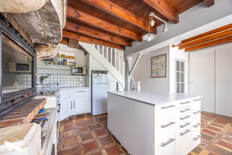 Vente Maison Chef-Boutonne - 4 pièces -116 m² - (79110)