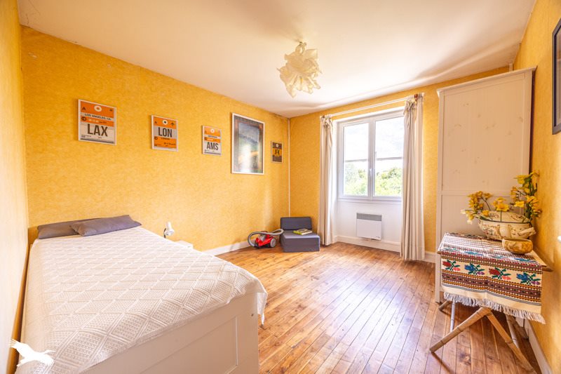Vente Maison Chef-Boutonne - 4 pièces -116 m² - (79110)