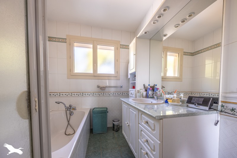 Vente Maison ST ROMANS LES MELLE - 7 pièces -175 m² - (79500)