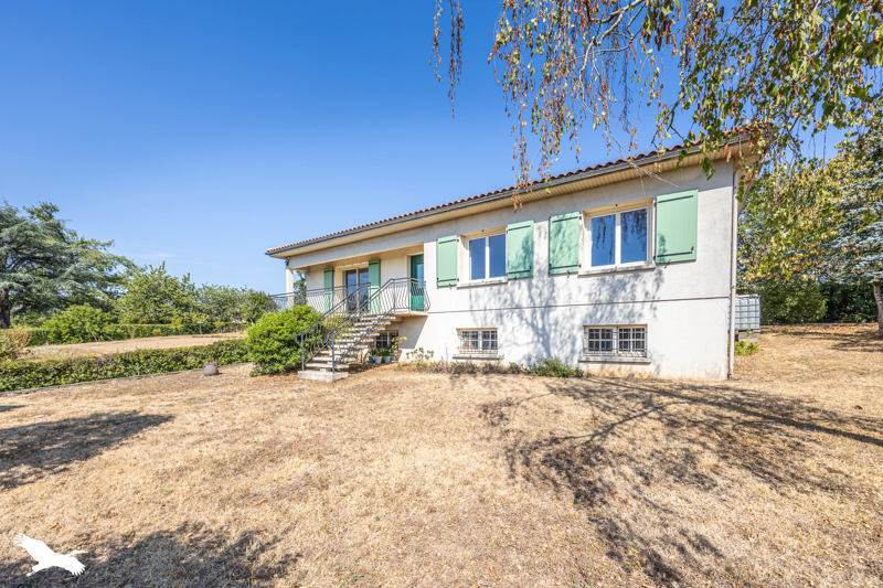 Vente Maison ST ROMANS LES MELLE - 7 pièces -175 m² - (79500)