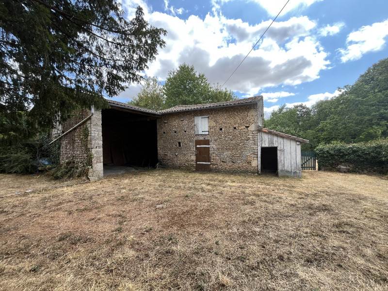 Vente Maison Beaussais-Vitré - 7 pièces -281 m² - (79370)